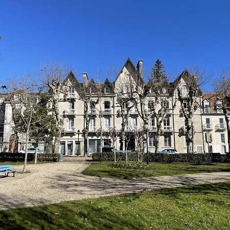 Le Balcon Des Thermes