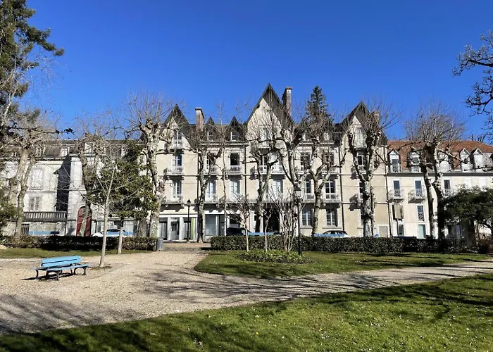 Le Balcon Des Thermes