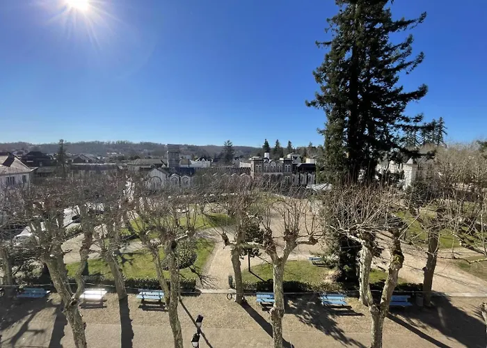 Le Balcon Des Thermes Сали-де-Беарн